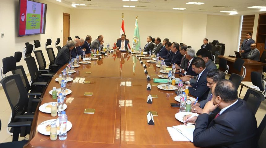 وفد تونسي يبحث إقامة مشروع للاستثمار الزراعي المتكامل بمصر