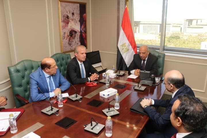 إنشاء مجمع صناعي متكامل لإنتاج الأسمدة العضوية واستخلاص العناصر النادرة من خامات «الكاولين» و«الجلوكونيت» 1 إنشاء مجمع صناعي متكامل لإنتاج الأسمدة العضوية واستخلاص العناصر النادرة من خامات الكاولين والجلوكونيت
