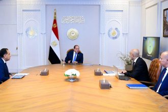 السيسي مع رئيس الحكومة ووزير التعليم