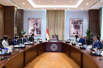 رئيس الوزراء يتابع إجراءات طرح مشروع حدائق تلال الفسطاط للإدارة والتشغيل