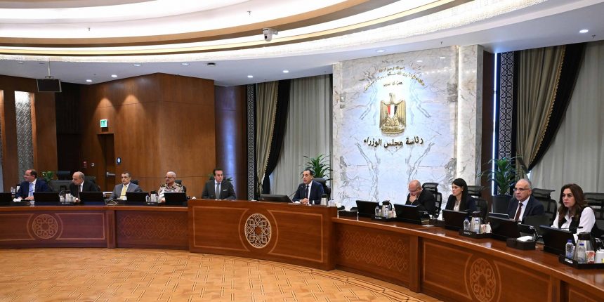رئيس الوزراء يترأس الاجتماع الأسبوعي للحكومة