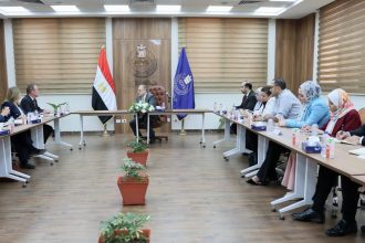 رئيس هيئة الدواء يبحث مع وفد أممي آليات توطين وسائل تنظيم الأسرة