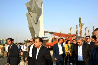 مدبولي يتفقد استعدادات افتتاح المتحف المصري الكبير