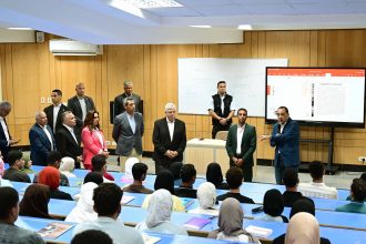 مدبولي يتفقد جامعة السويس الأهلية