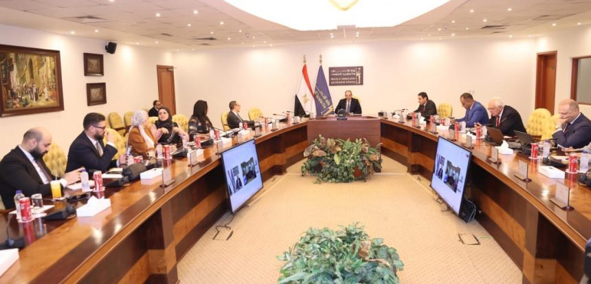 وزير الاتصالات 2