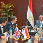 وزير الاستثمار: تحقيق تحول كبير في السياسات الاقتصادية الكلية خلال 15 شهرا 3 وزير الاستثمار والتجارة الخارجية يبحث مع السفير البريطاني بالقاهرة