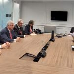 وزير التعليم العالي: مصر مهتمة بالتعليم العابر للحدود.. وتدويل التعليم أحد أعمدة استراتيجيتنا الوطنية 3 وزير التعليم العالي يبحث سبل التعاون مع وزيرة التعليم البريطانية ونائبة وزير التعليم الإندونيسي