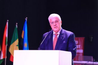 وزير التعليم العالي يشهد حفل تخرج الدفعة 19 من جامعة سنجور