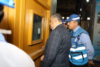 وزير الدولة للإنتاج الحربي يتابع مراحل التصنيع العسكري والمدني بشركة حلوان للآلات والمعدات مصنع 999 الحربي