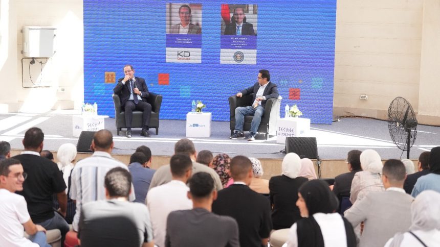 وزير المالية في رسائل محفزة لشباب الأعمال