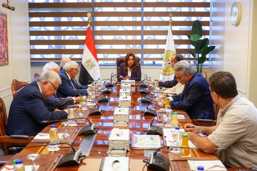 وزيرة التنمية المحلية تتابع تنفيذ تكليفات رئيس الوزراء لتعظيم الاستفادة سياحياً من مسار العائلة المقدسة فى المحافظات