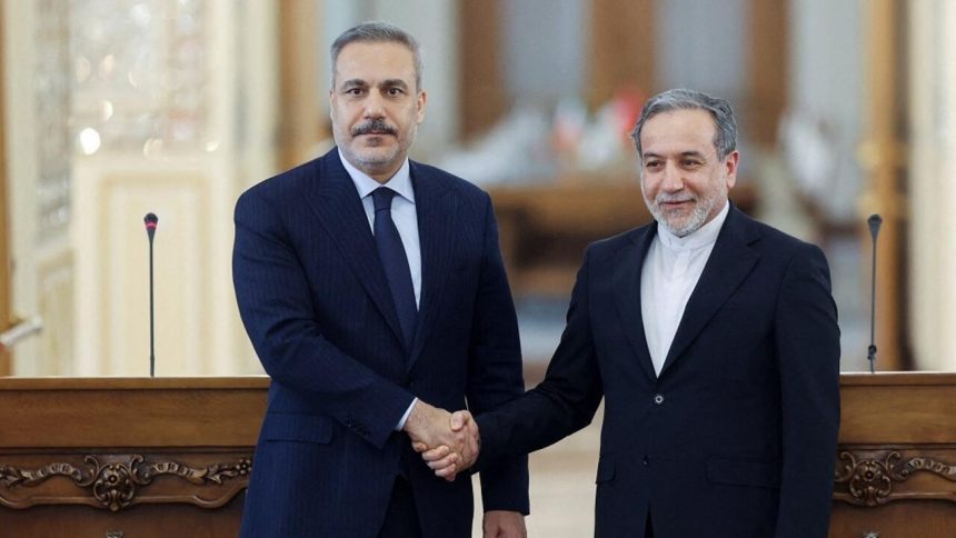 2025 11 30T124041Z 531288216 RC207IAU2BVT RTRMADP 3 IRAN TURKEY