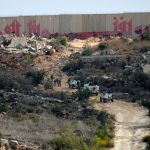 لبنانيون يتهمّون إسرائيل بمنعهم عن إعادة إعمار قراهم المدمرة في الجنوب