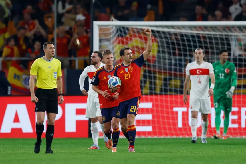 إسبانيا تتأهل لكأس العالم بعد تعادلها 2 2 مع تركيا