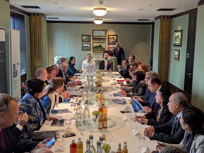 رانيا المشاط تعقد حوارًا مفتوحًا مع القطاع الخاص والمستثمرين الألمان