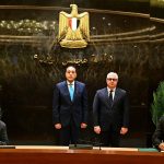 بتكلفة مليار دولار. توقيع عقد إنشاء مجمع متكامل للصناعات الكيميائية الفوسفاتية باقتصادية قناة السويس