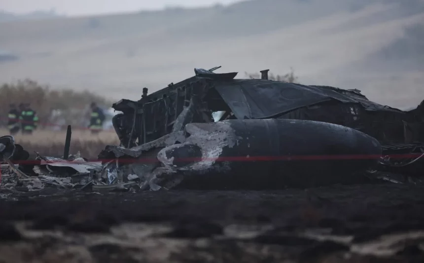 حطام الطائرة سي 130