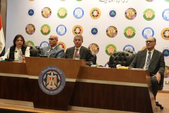 رئيس الجمارك لممثلي 250 شركة