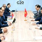 رئيس الوزراء يلتقي نظيره الفيتنامي