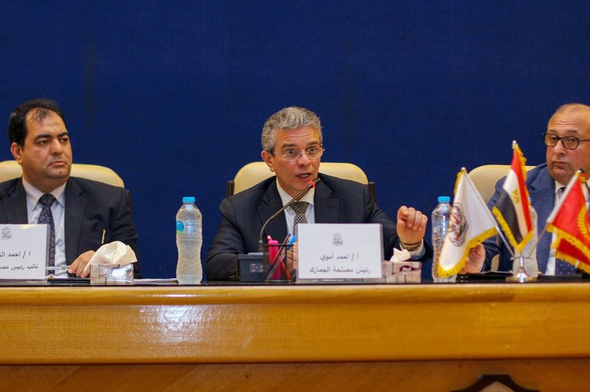 رئيس مصلحة الجمارك أحمد أموى