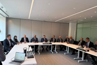 شراكة بين مصر وأكسيونا الإسبانية لتنفيذ مشروعات معالجة الصرف وتحلية مياه البحر