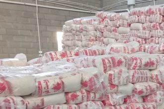 مصر تطرح ممارسة لشراء 50 ألف طن من السكر الخام