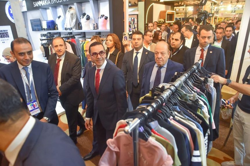 وزير الاستثمار والتجارة الخارجية يفتتح فعاليات الدورة التاسعة من معرض ديستنيشن أفريقيا