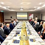 وزير البترول لشركات التعدين الأسترالية