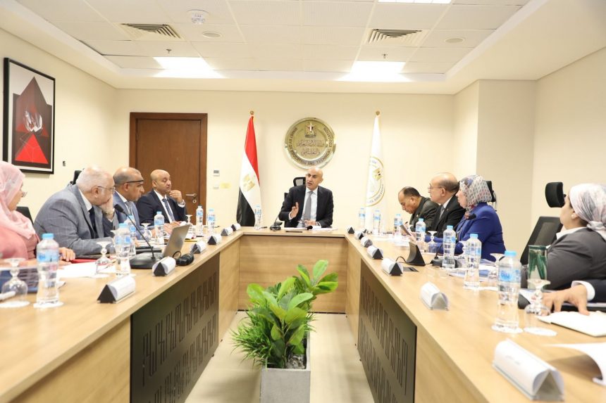 وزير التربية والتعليم يترأس اجتماع المجلس الأعلى للتعليم قبل الجامعي