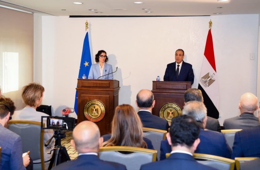 وزير الخارجية والمفوضة الأوروبية