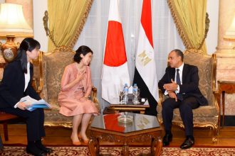 وزير الخارجية يستقبل مبعوثة رئيسة الوزراء اليابانية وزيرة الدولة للشئون الخارجية