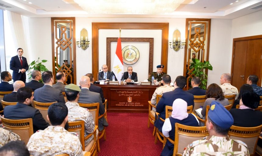 وزير الخارجية يوضح لدارسين أجانب بالأكاديمية العسكرية رؤية مصر لتسوية النزاعات الإقليمية والدولية