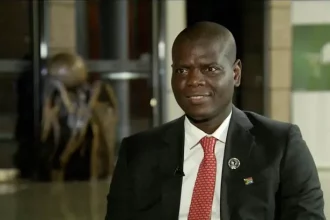 وزير خارجية جنوب إفريقيا رونالد لامولا