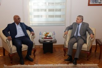 • الفريق أسامة ربيع يبحث سبل التعاون مع هيئة الموانئ البحرية السودانية في مجالات تطوير الموانئ والتدريب الفني