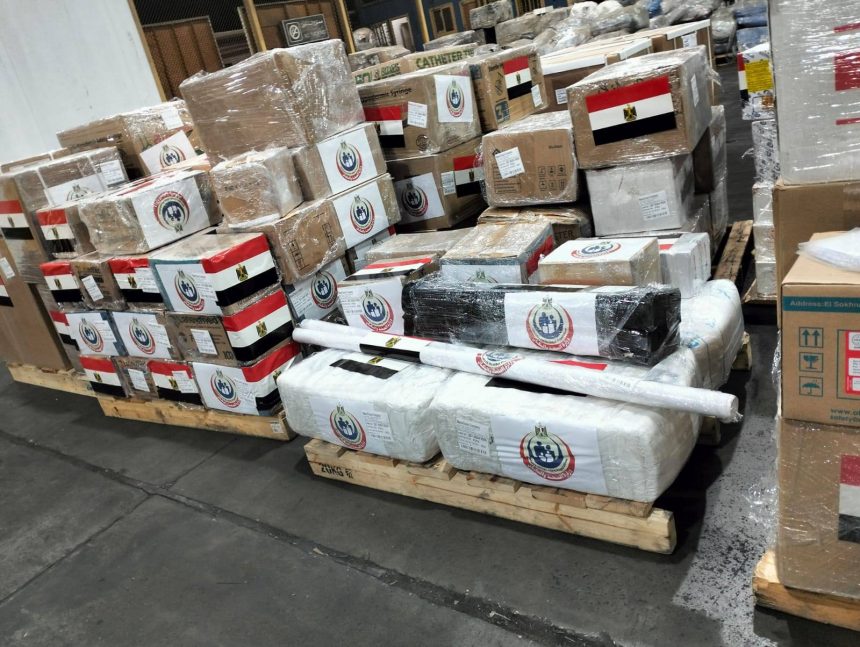 إرسال قافلة طبية في التخصصات النادرة وكميات من الأدوية والمستلزمات للأشقاء بالسودان