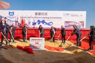 باستثمارات تتجاوز 70 مليون دولار. وضع حجر الأساس لمصنع شين مين للزجاج بمنطقة السخنة الصناعية