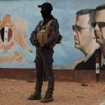 رئيس المخابرات السوري السابق وابن خال الأسد يخططان لانتفاضتين