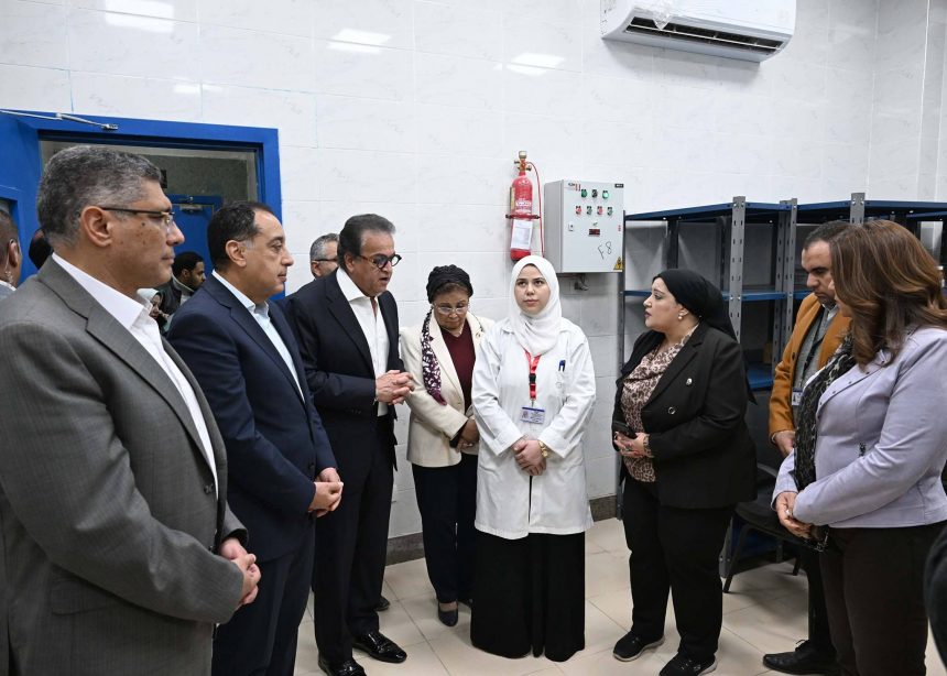 رئيس الوزراء يتفقد وحدة طب الأسرة بقرية الودي