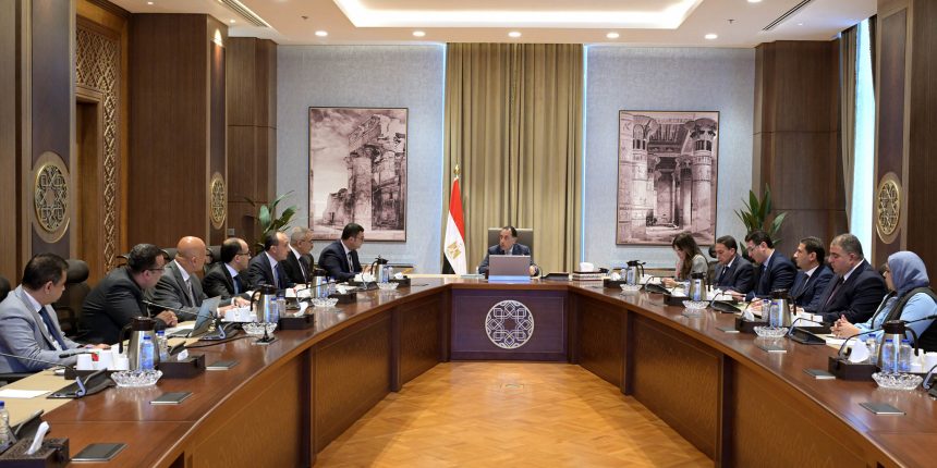 رئيس الوزراء يُتابع تطور الأعمال بالتجمع العمراني الجديد بجزيرة الوراق