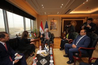 زير السياحة والآثار يستقبل رئيس إدارة الاقتصاد الإبداعي والسياحة في رئاسة جمهورية أوزبكستان