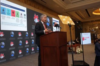 شريف فتحي وزير السياحة والآثار