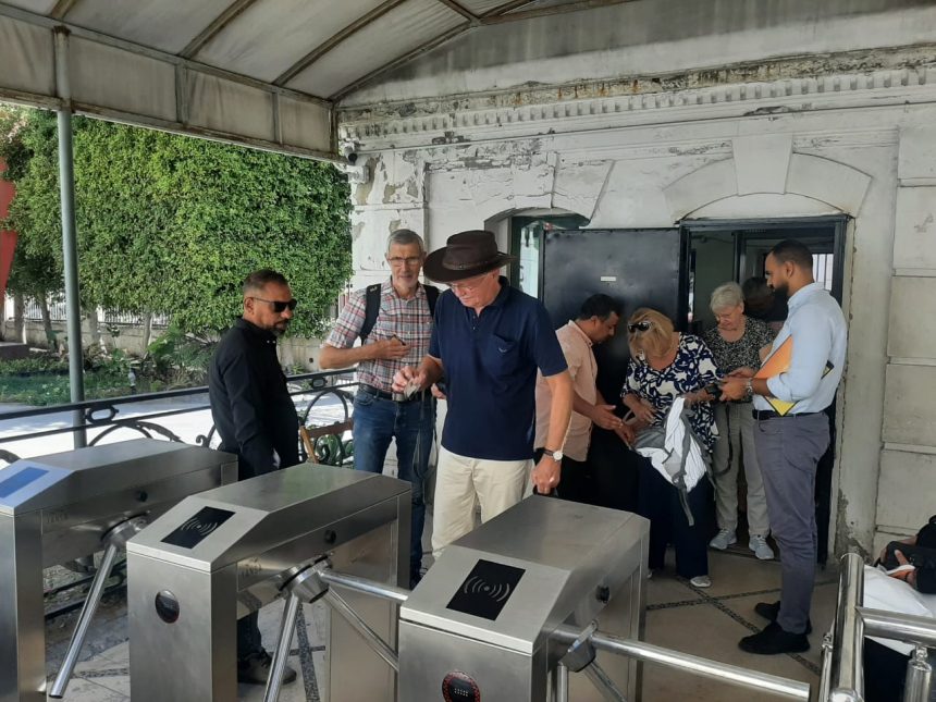 ماكينات للحجز الذتي وبوابات إلكترونية لدخول متاحف شرم الشيخ والغردقة والإسكندرية القومي