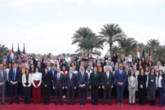 وزير الاتصالات