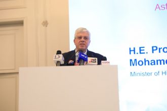 وزير التعليم العالي يشهد إطلاق برنامج رعاية لتدريب الأطباء الجامعيين