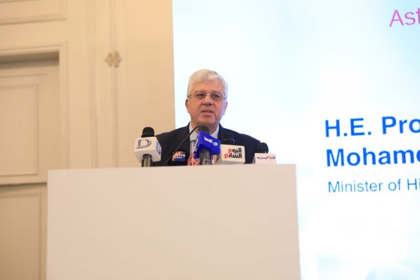 وزير التعليم العالي يشهد إطلاق برنامج رعاية لتدريب الأطباء الجامعيين