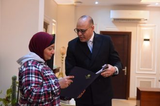 وزير العمل 1