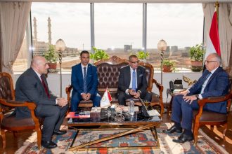 وزير الموارد المائية والري ومحافظ جنوب سيناء يبحثان موقف مشروعات الموارد المائية بمحافظة جنوب سيناء