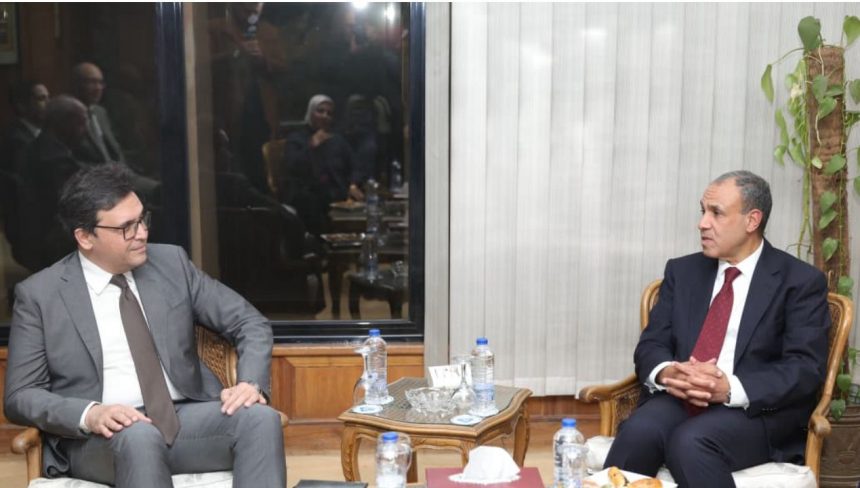 وزيرا الثقافة والخارجية يبحثان تعزيز الحضور الثقافي المصري دوليًا والتعاون المشترك