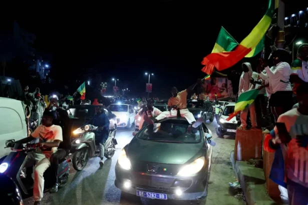 1345762.jpeg 800x549 1