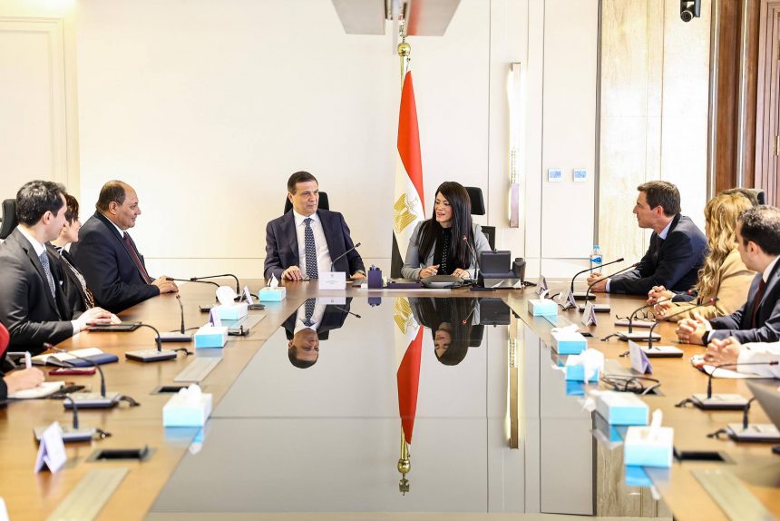 التخطيط توقّع مذكرة تفاهم مع شنايدر إلكتريك لدفع العمل المناخي وتعزيز الأمن الغذائي